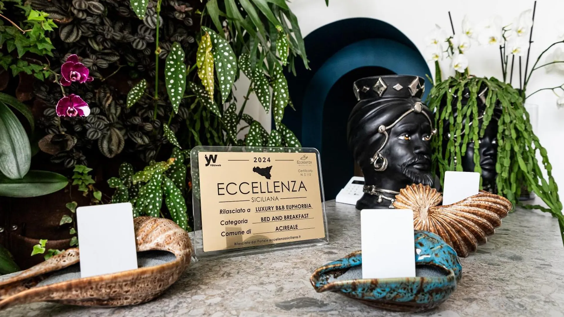 Luxury B&B Euphorbia Acireale 0*,  Italië