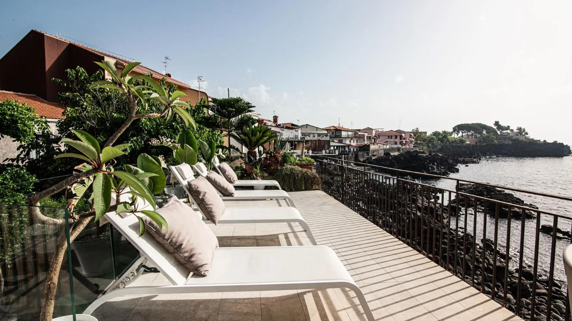 Bed & Breakfast Luxury B&B Euphorbia Acireale Italy